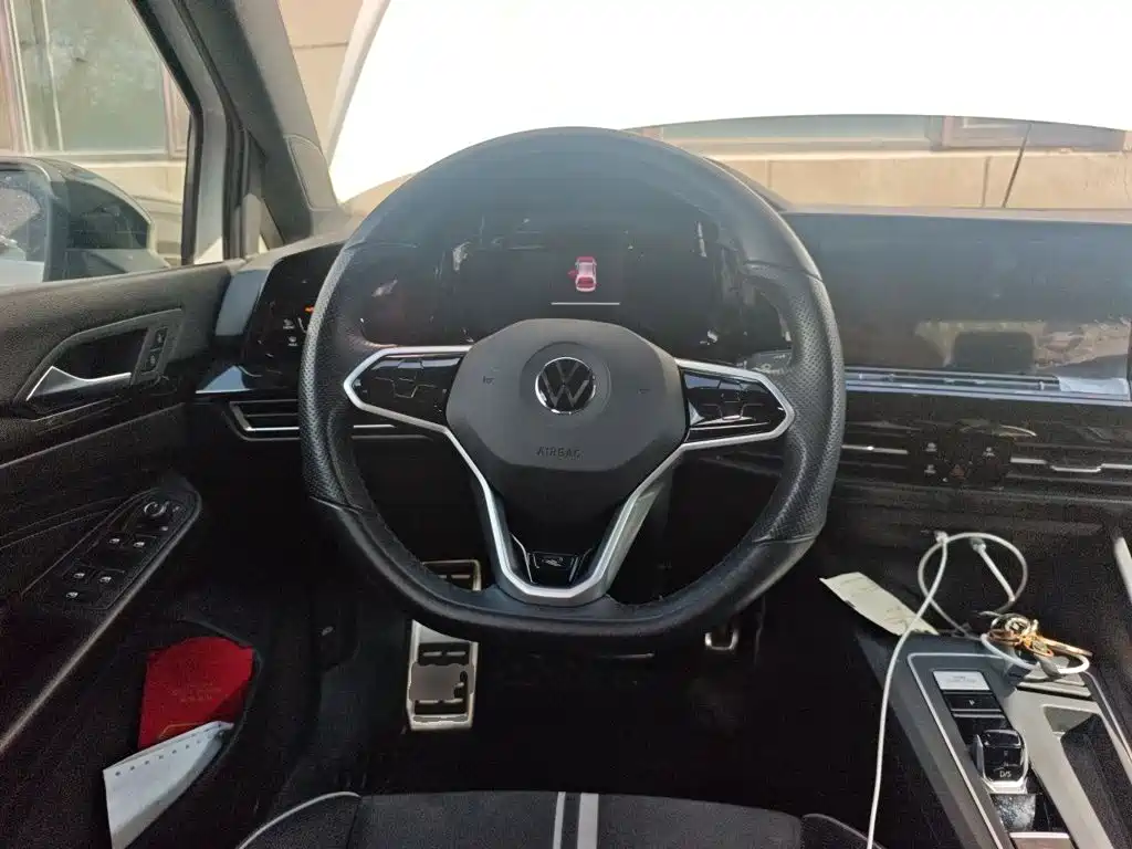 Volkswagen Golf — миниатюра 6