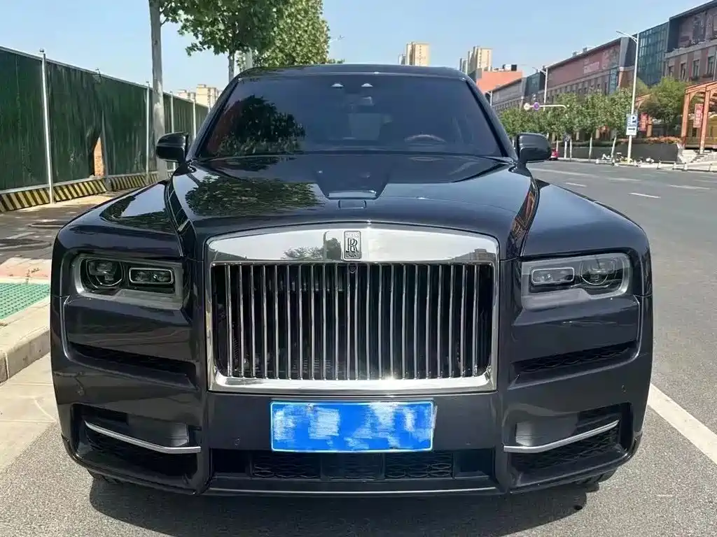 Rolls-Royce Cullinan — миниатюра 3