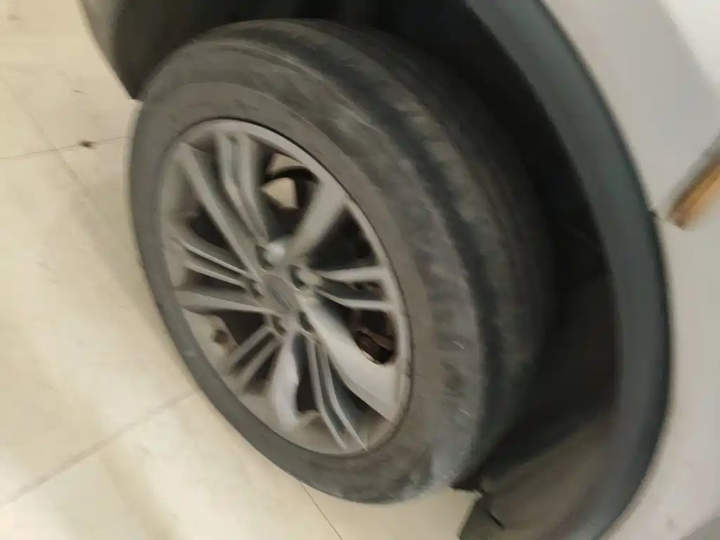 Geely Jia Ji New Energy — миниатюра 21