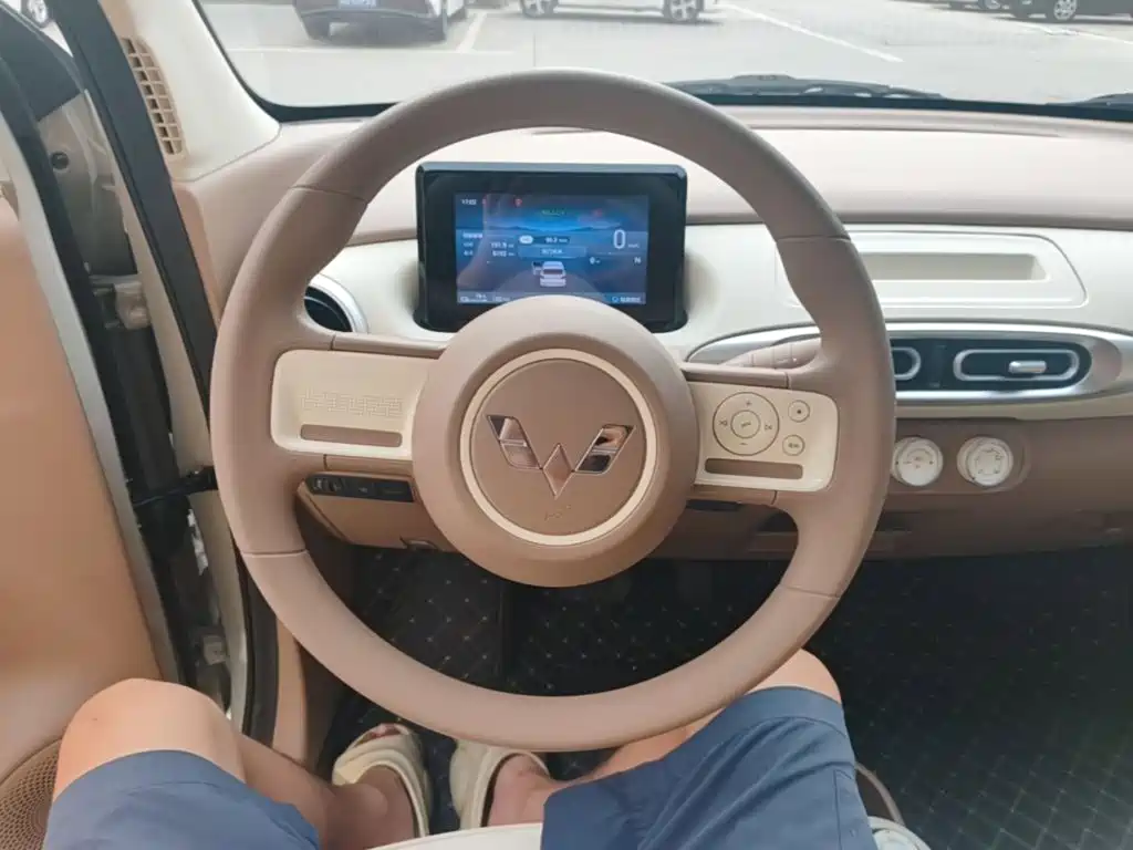 Wuling MINIEV — миниатюра 11