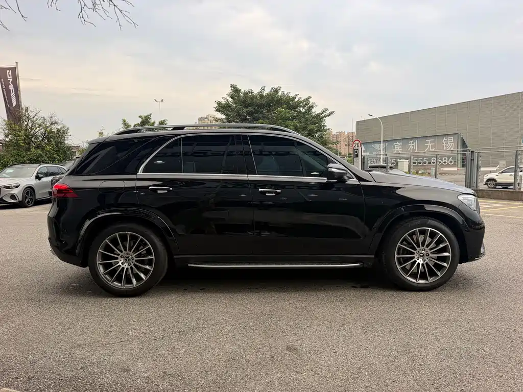 Mercedes-Benz GLE (Import) — миниатюра 19