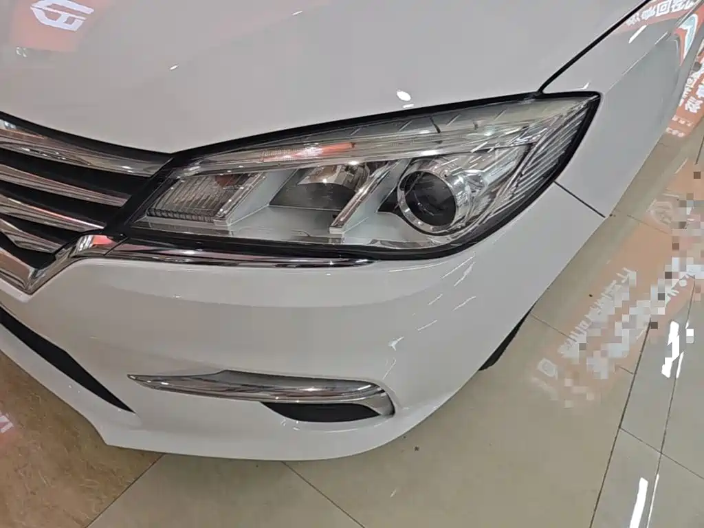Roewe 360 — миниатюра 24