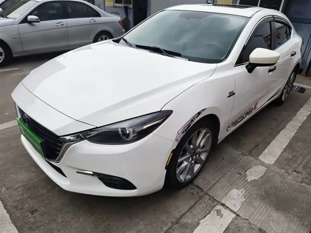 Купить Mazda 3 Axela