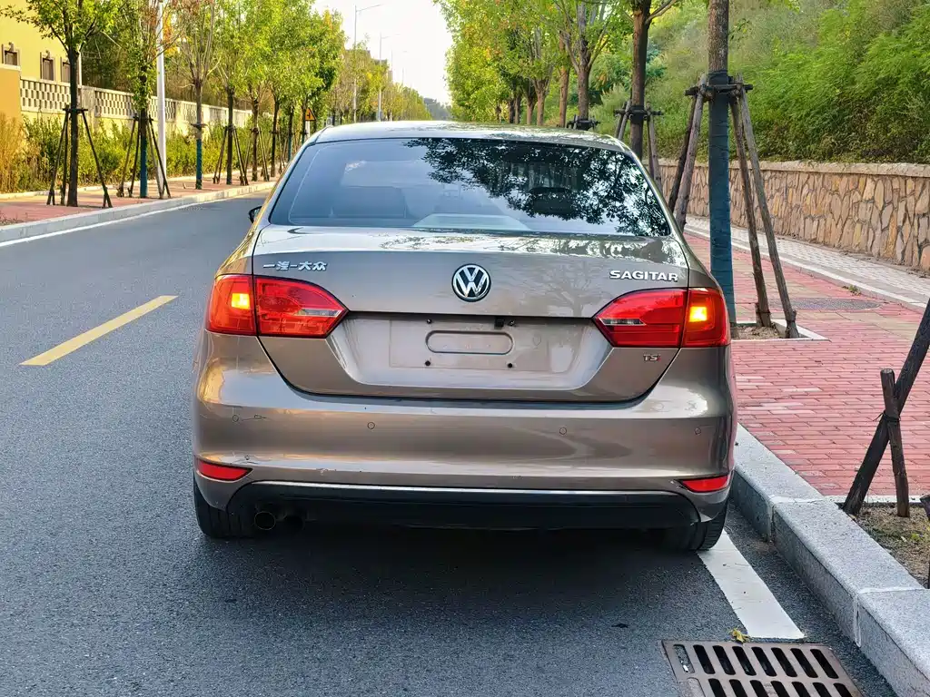 Volkswagen Sagitar — миниатюра 16
