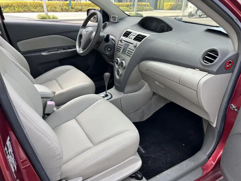 Toyota Vios 2010 1.6L GL-i AT