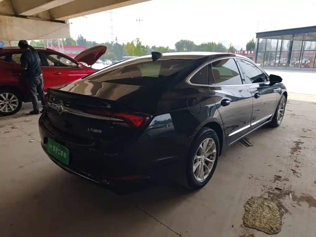 Buick LaCrosse — миниатюра 7
