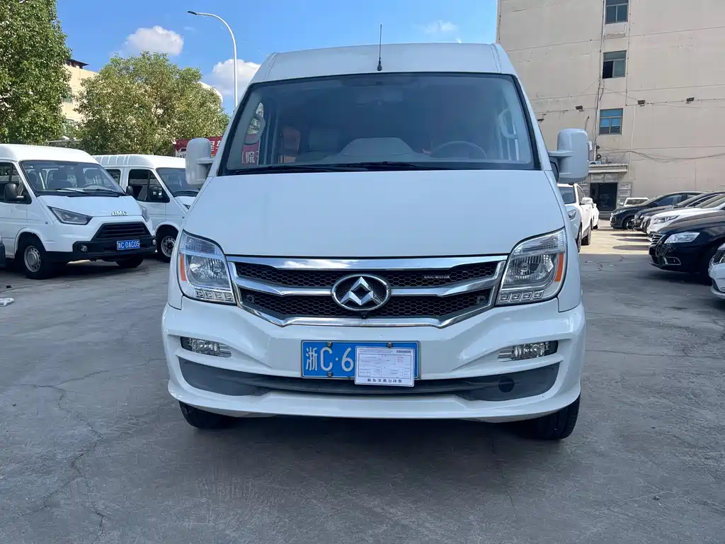 MAXUS V80 — миниатюра 2