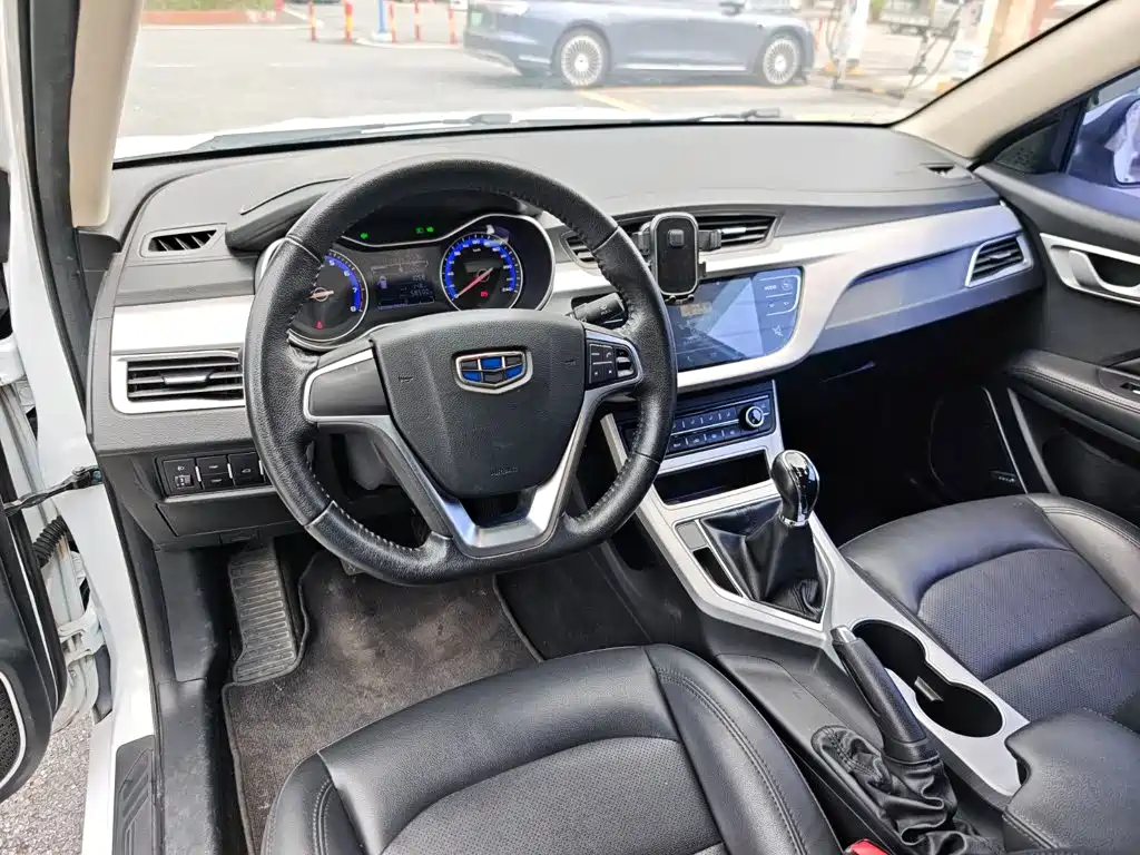 Geely Vision — миниатюра 12