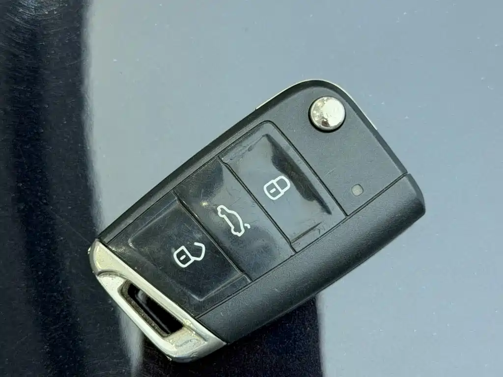 Volkswagen Lavida — миниатюра 8