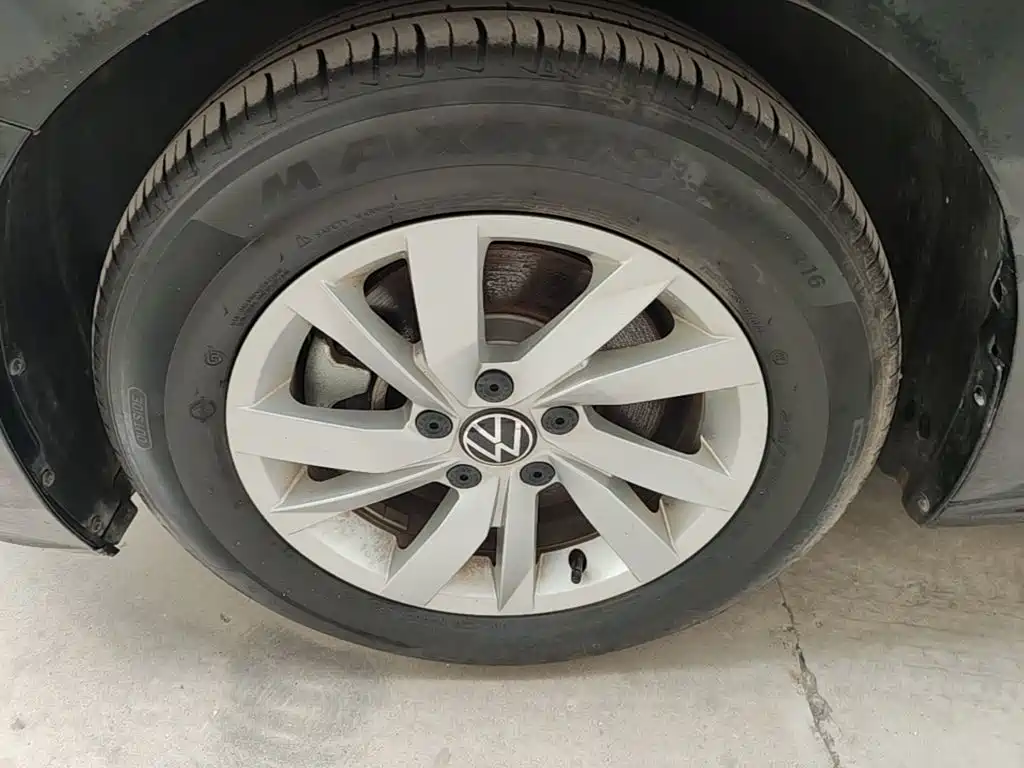Volkswagen Passat — миниатюра 23
