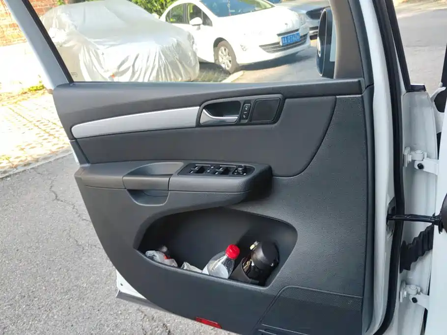 Volkswagen Sharan — миниатюра 7