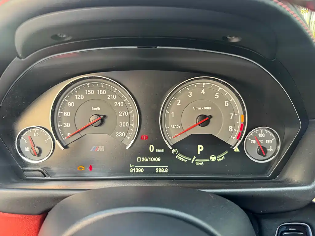 BMW M4 — миниатюра 11