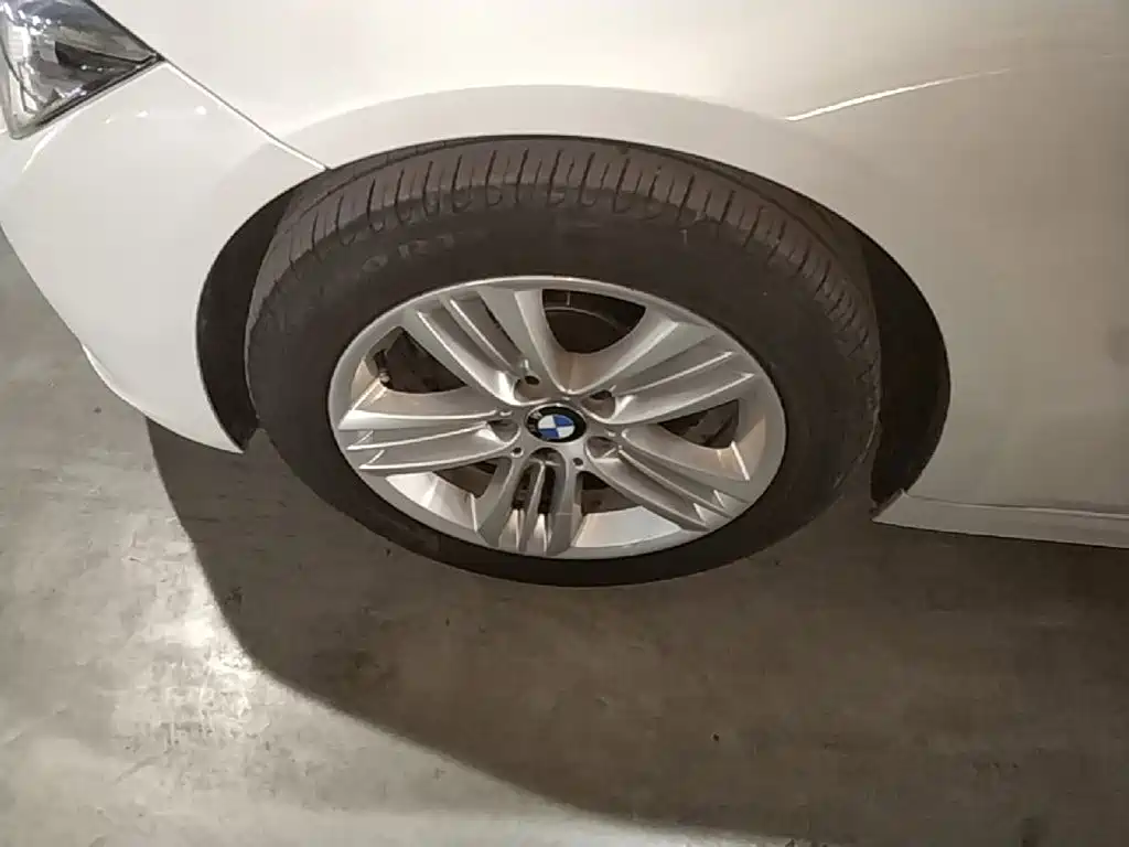 BMW 3 Series — миниатюра 23