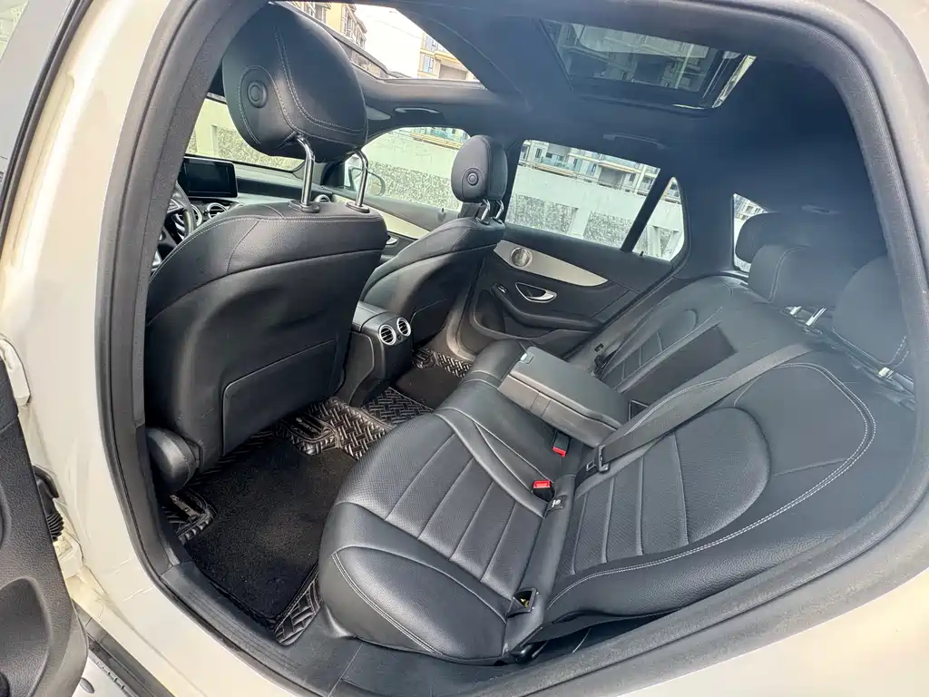 Mercedes-Benz GLC — миниатюра 12