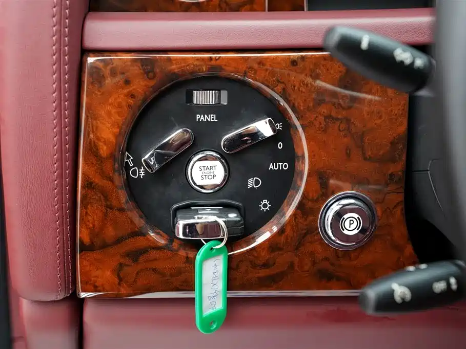 Rolls-Royce Phantom 6.7L Extended Edition EWB, фото 17