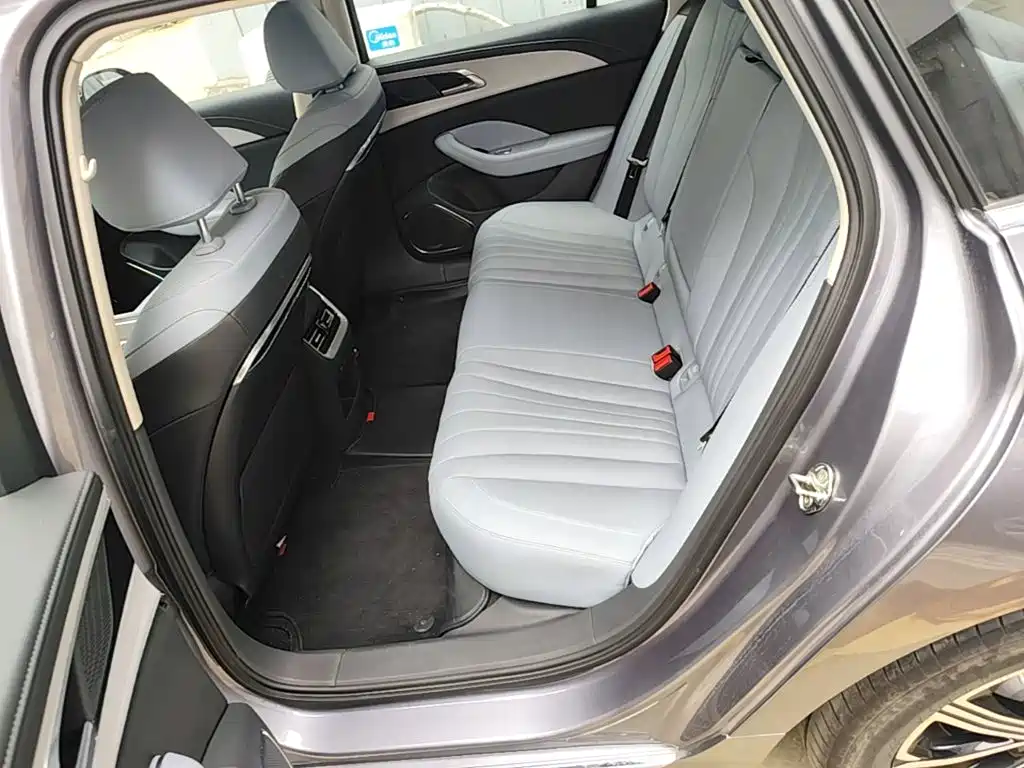 Hongqi Hongqi H5 PHEV — миниатюра 17