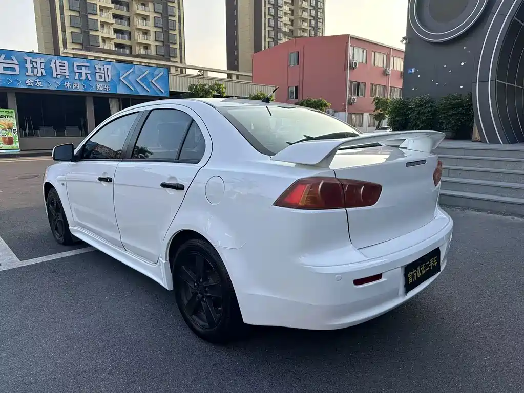 Mitsubishi Lancer EX — миниатюра 5
