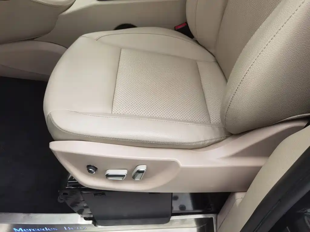 Mercedes-Benz Vito — миниатюра 20