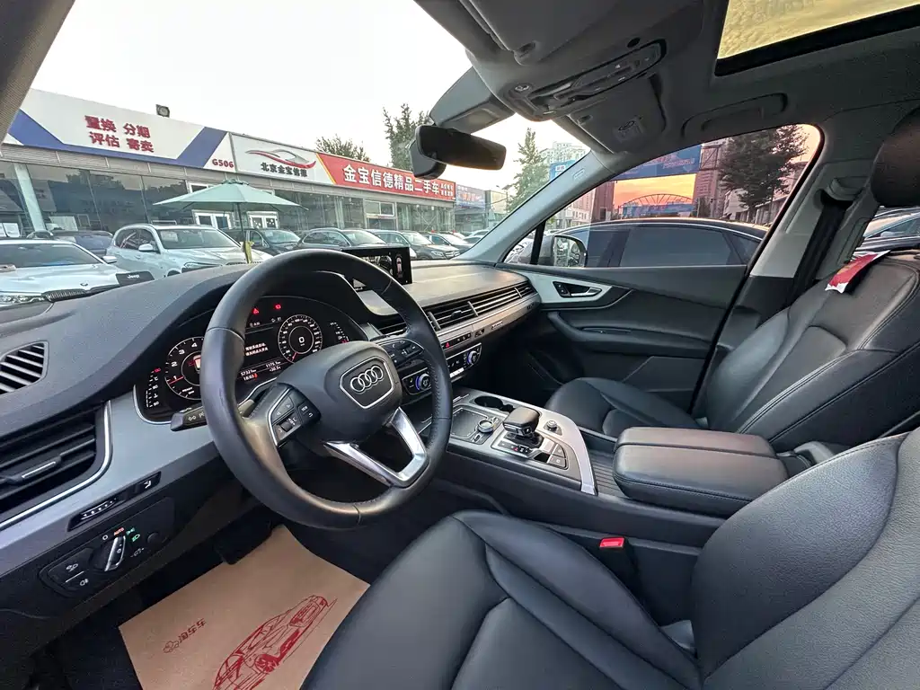 Audi Q7 — миниатюра 10