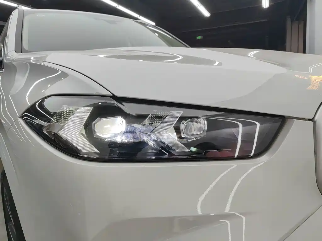 BMW X5 — миниатюра 8