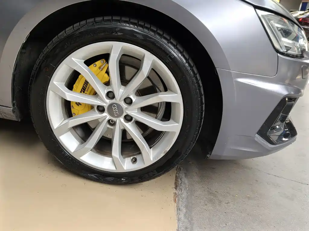 Audi A4L — миниатюра 4