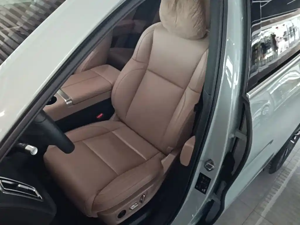 Li Auto Li L6 — миниатюра 15