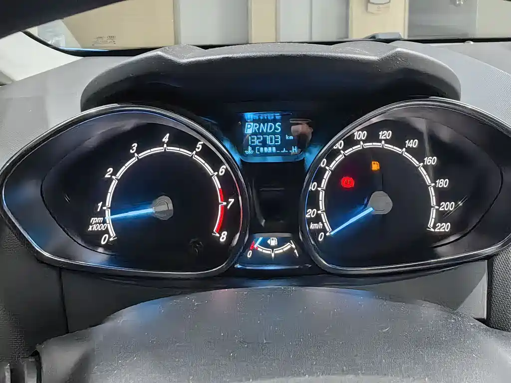 Ford Fiesta Hatchback 1.5L Auto Fashion Type, фото 20