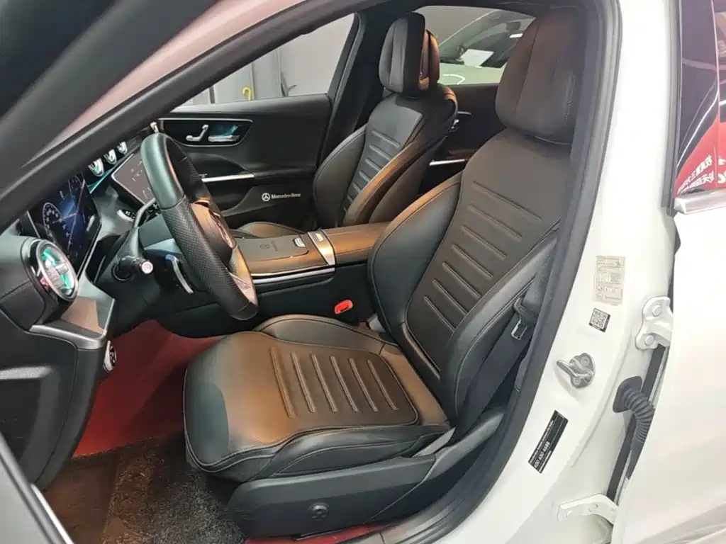 Mercedes-Benz C-Class — миниатюра 15