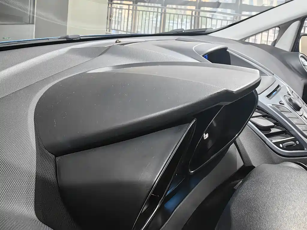Ford Fiesta Hatchback 1.5L Auto Fashion Type, фото 21