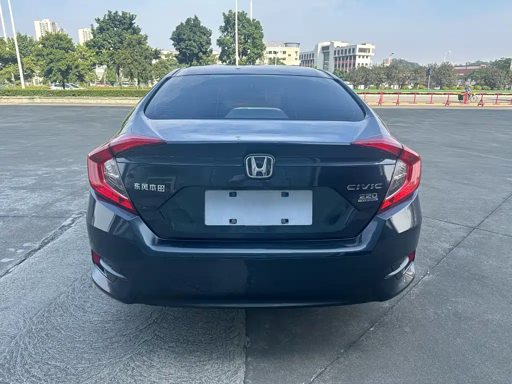Honda Civic — миниатюра 5