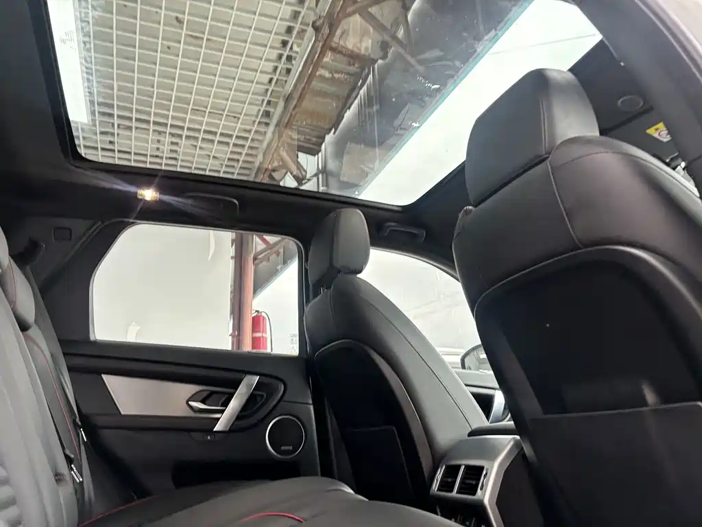 Land Rover Discovery Sport — миниатюра 31