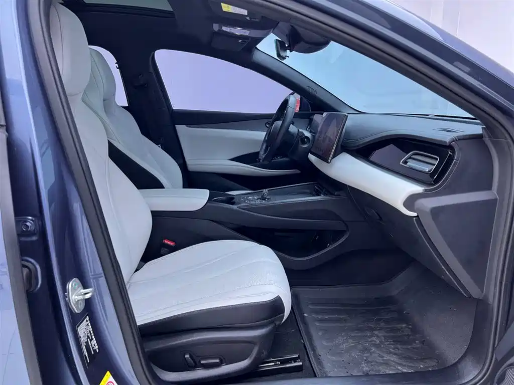 BYD SEAL 06 NEW ENERGY