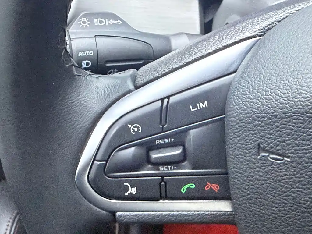 Geely Binyue — миниатюра 10
