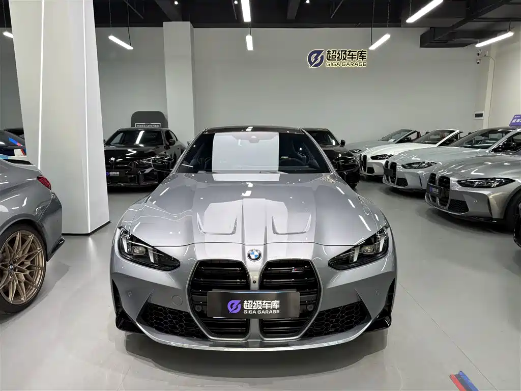 BMW M4 2022 M4