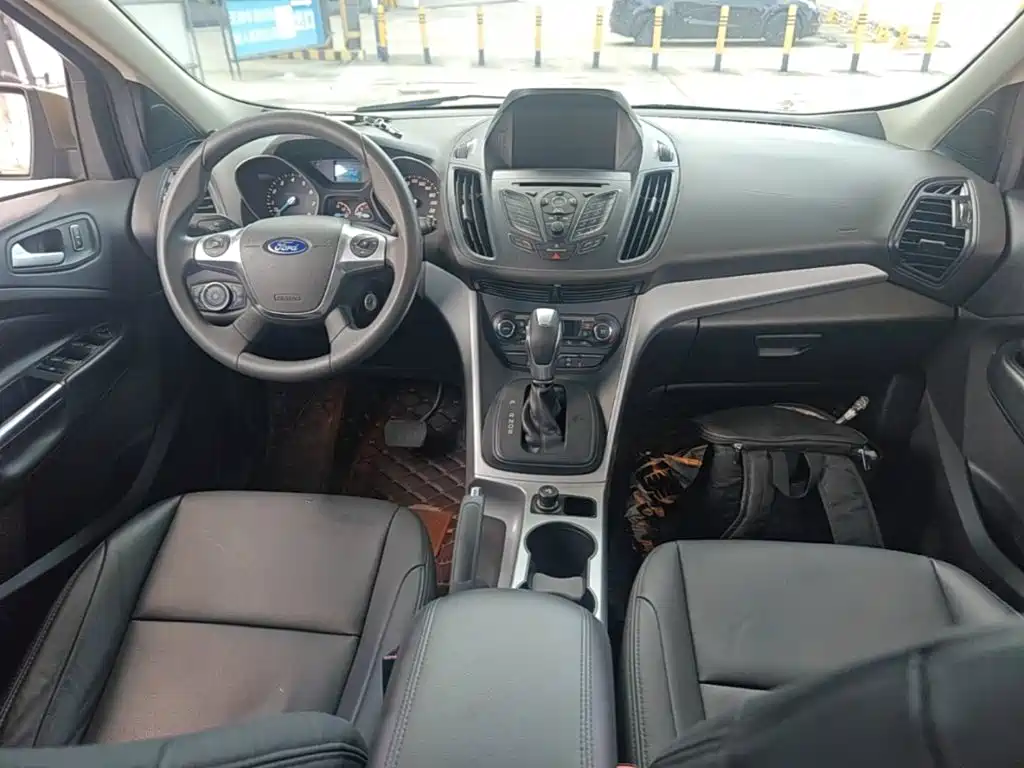 Ford Kuga — миниатюра 10