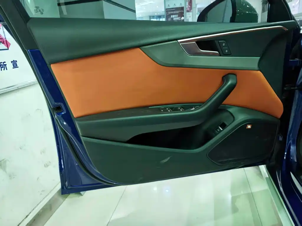 Audi A4L — миниатюра 11