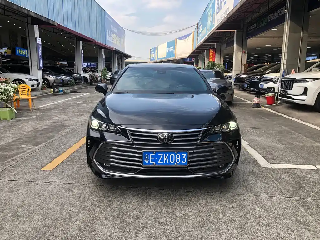 Toyota Avalon — миниатюра 2