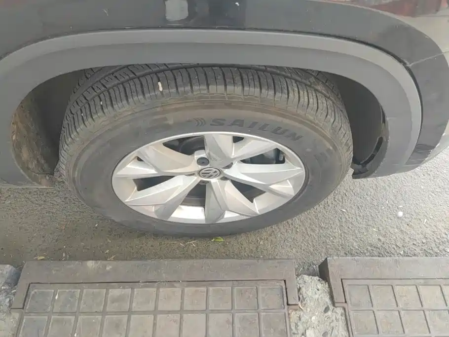 Volkswagen Teramont — миниатюра 6