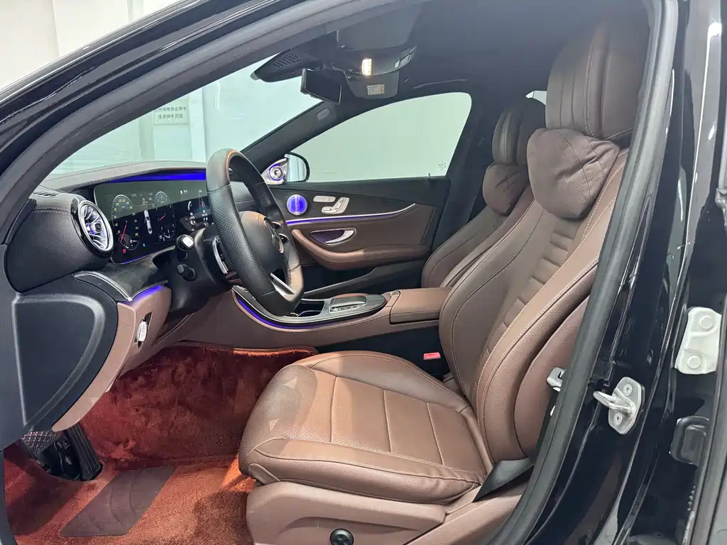 Mercedes-Benz E-Class — миниатюра 4