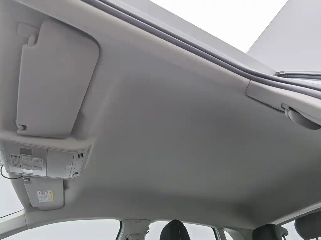 Volkswagen Polo — миниатюра 14