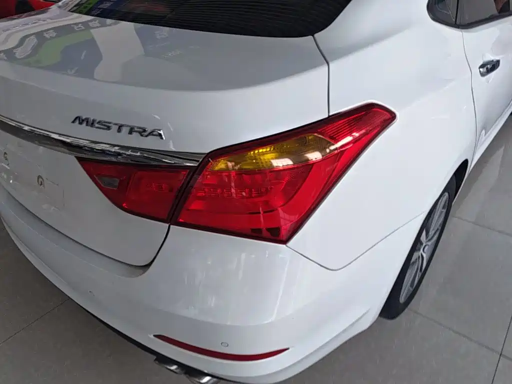 Hyundai Mistra — миниатюра 8