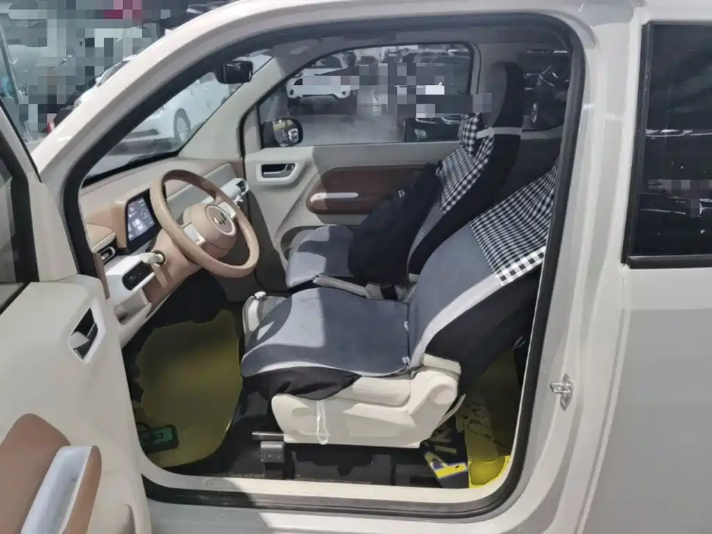 Wuling MINIEV — миниатюра 15