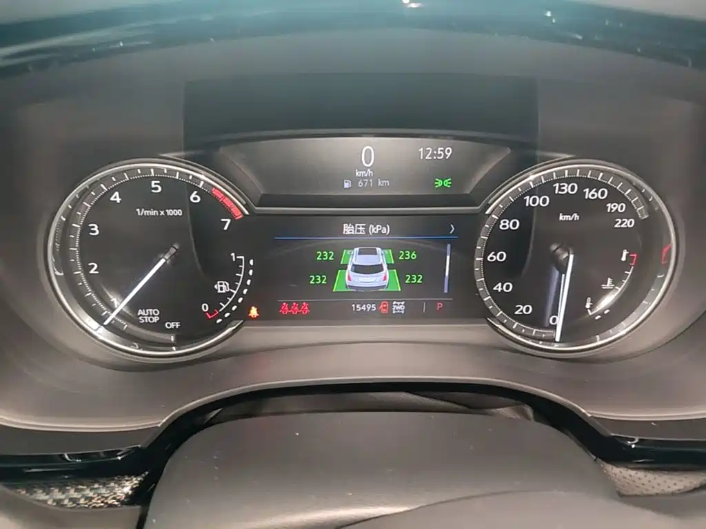 Cadillac XT5 — миниатюра 12