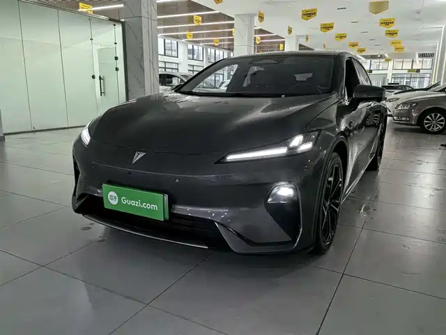 DARK BLUE CAR DARK BLUE L07 2025