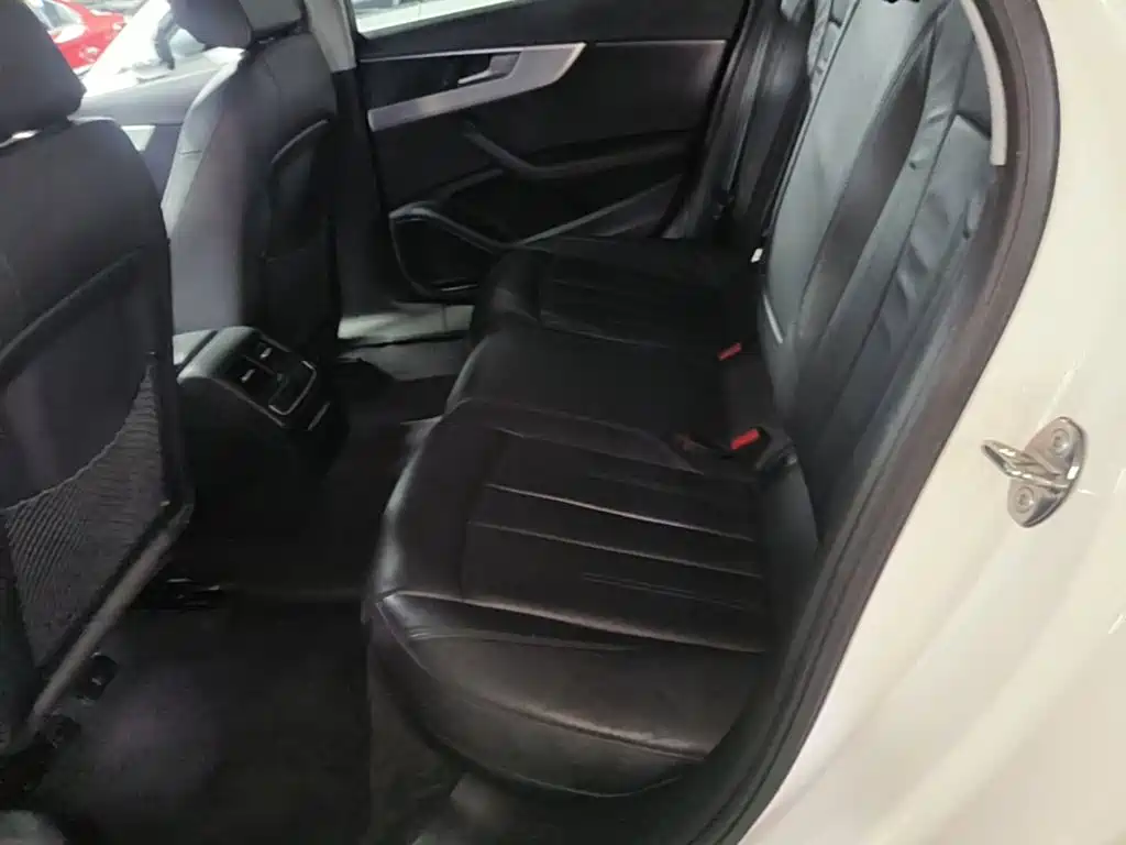 Audi A4L — миниатюра 17
