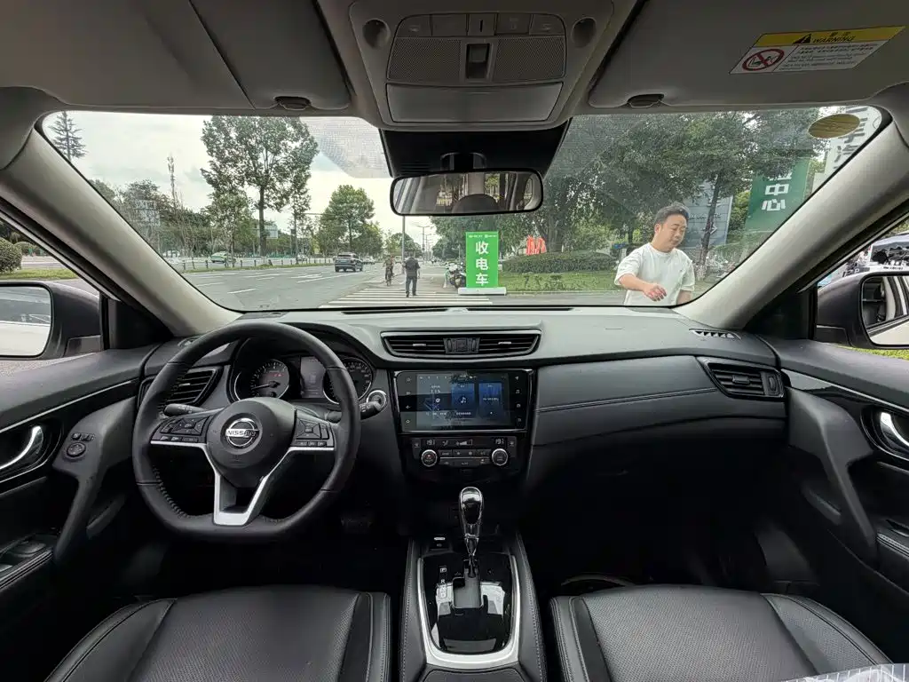 Nissan X-Trail — миниатюра 13