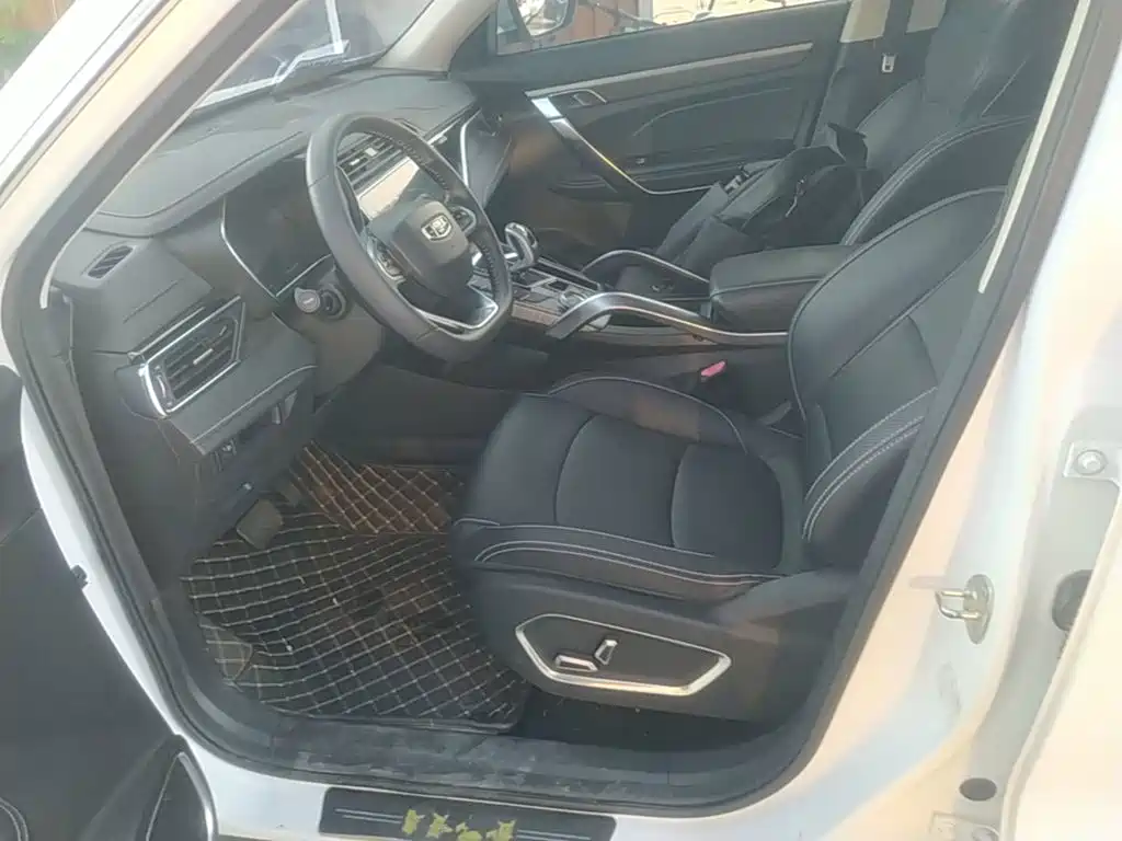 Geely Boyue — миниатюра 15