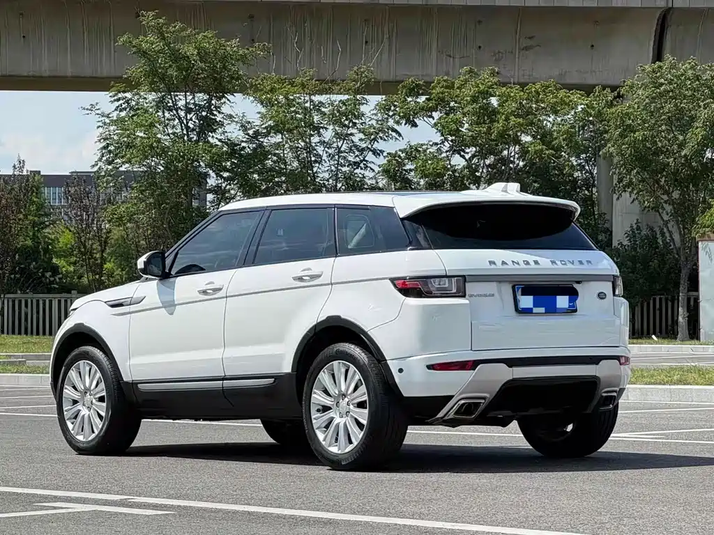 Land Rover Evoque 240PS SE Smart Shine Edition, фото 4
