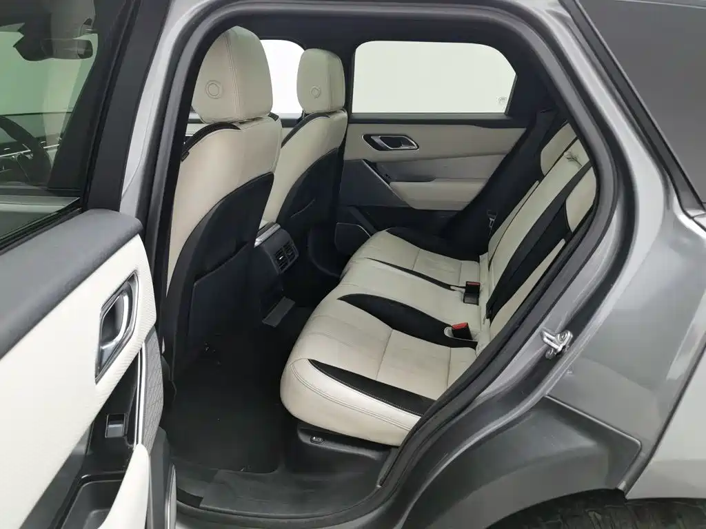 Land Rover Velar — миниатюра 15