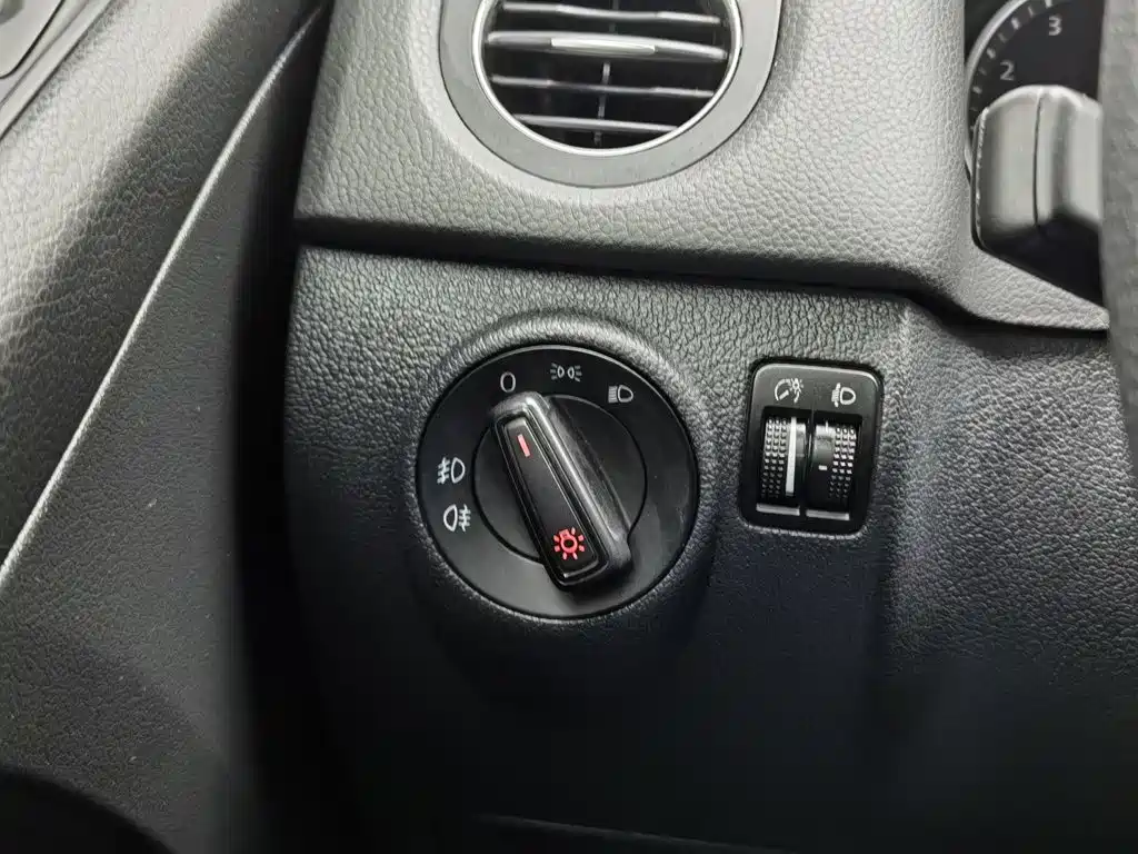 Volkswagen Tiguan — миниатюра 21